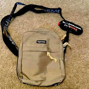 SUPREME CROSS BAG UA